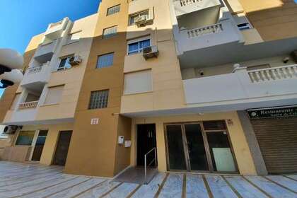 Wohnung zu verkaufen in Aguadulce, Roquetas de Mar, Almería. 